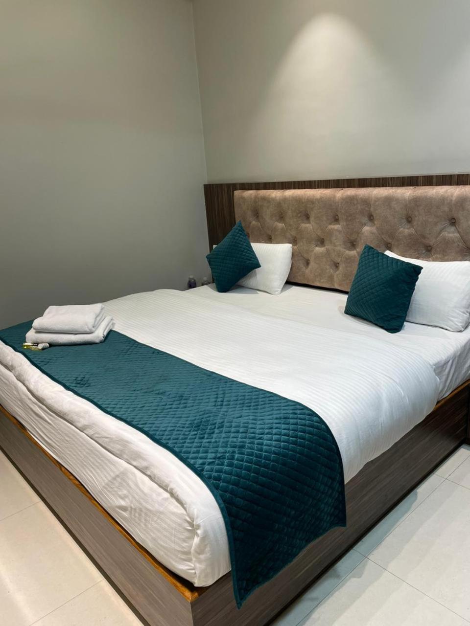 Vishwanath Inn Varanasi Eksteriør billede